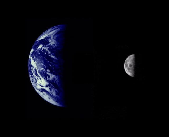 NASA image: Earth and Moon as Viewed by Mariner 10