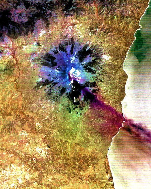 NASA image: Sulfur Dioxide Plume During the Continuing Eruption of Mt. Etna, Italy