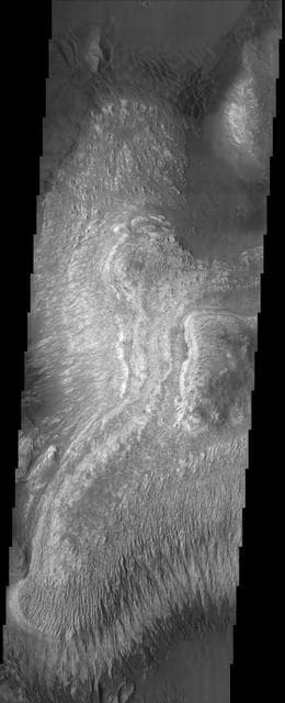 NASA image: Layered Deposits on the floor of Ganges Chasma