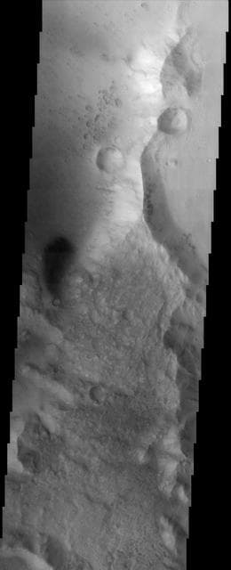 NASA image: Southern rim of Isidis Planitia basin
