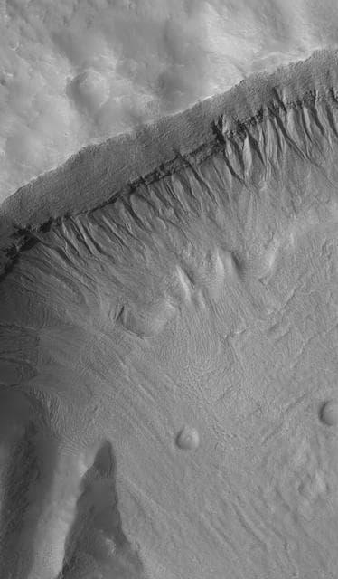 NASA image: Martian Gullies