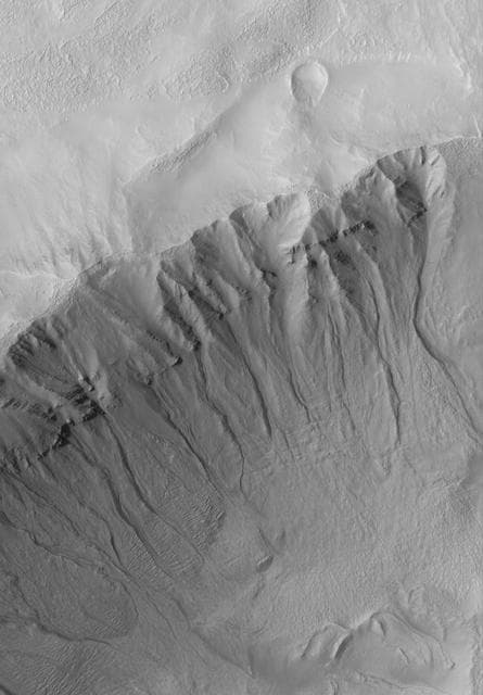NASA image: Martian Gullies