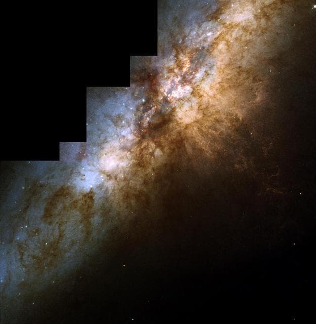 NASA image: Galaxy M82