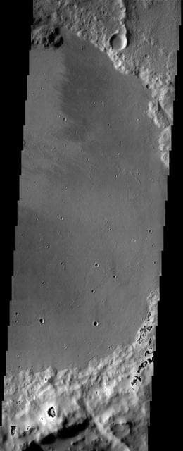 NASA image: Flooded Crater in Terra Sirenum