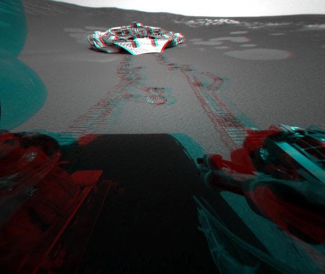 NASA image: Traversing Martian Terrain