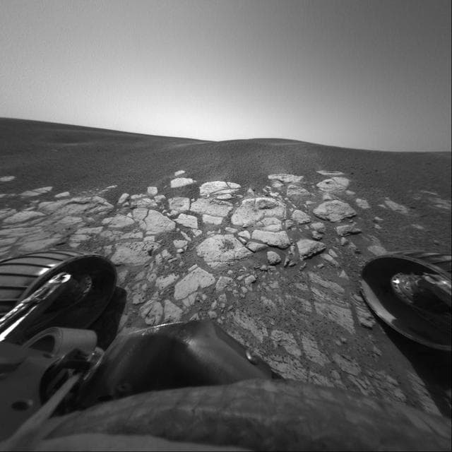NASA image: Opportunity Dips in to Berry