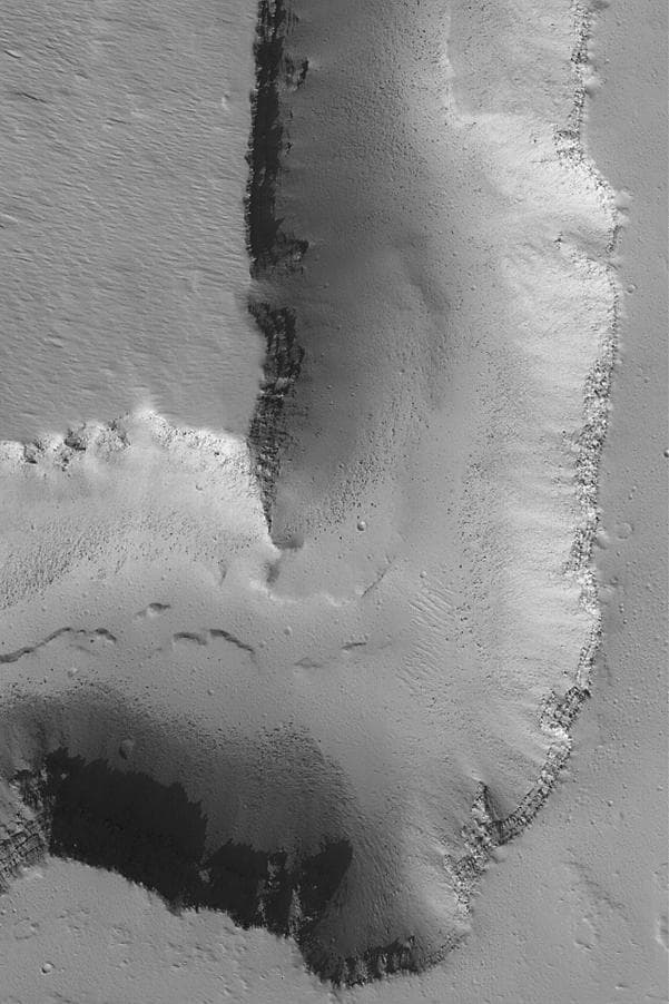 NASA image: Channel on Ascraeus Mons