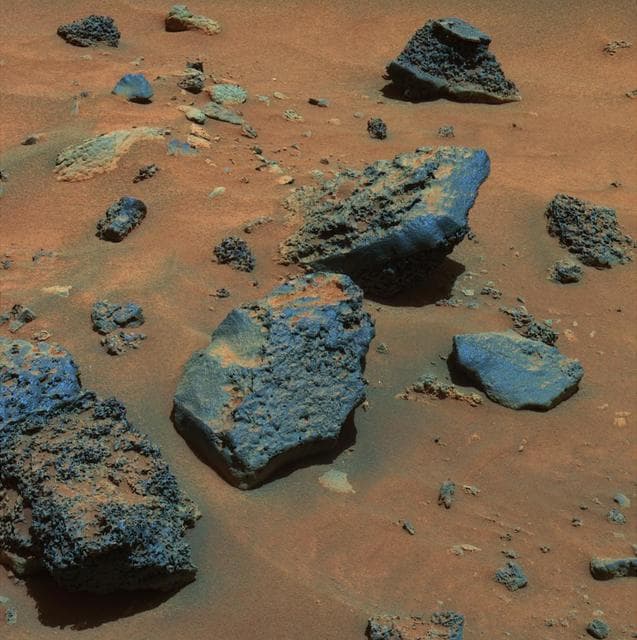 NASA image: Gusev Rocks Solidified from Lava False Color