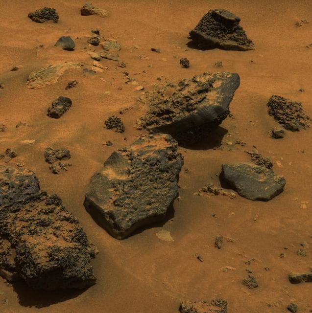 NASA image: Gusev Rocks Solidified from Lava Approximate True Color