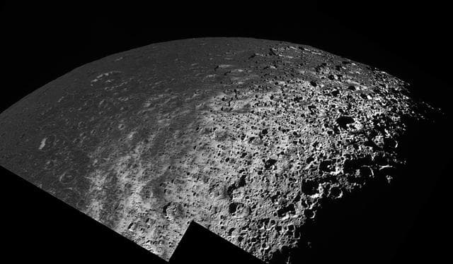 NASA image: Iapetus: A View from the Top