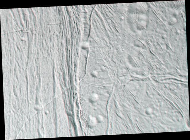 NASA image: Transition on Enceladus 3-D