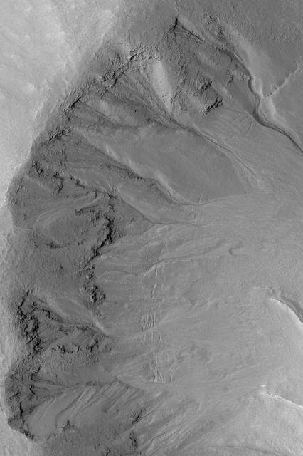 NASA image: Martian Gullies