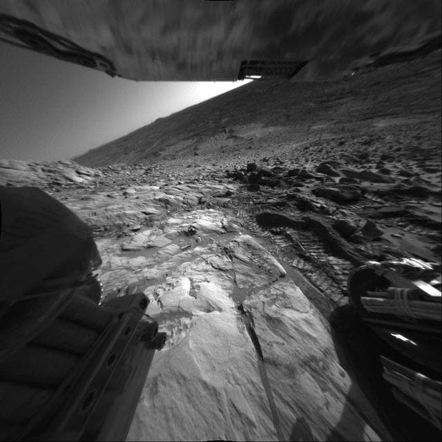 NASA image: Contrasting Martian Terrains