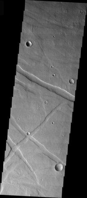 NASA image: Valles Marineris Graben