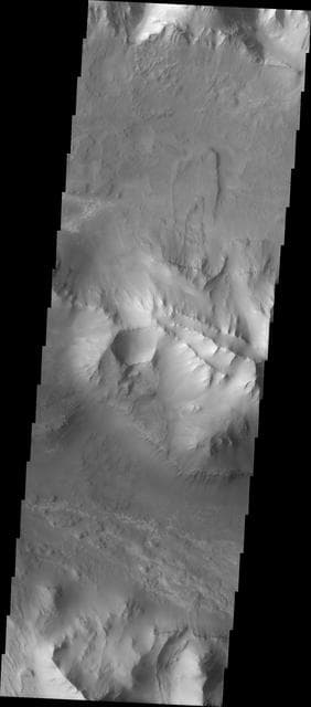 NASA image: Ius Chasma Ridge