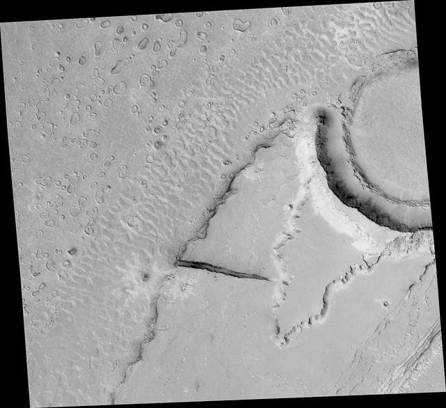 NASA image: Megaripples in Athabasca Vallis