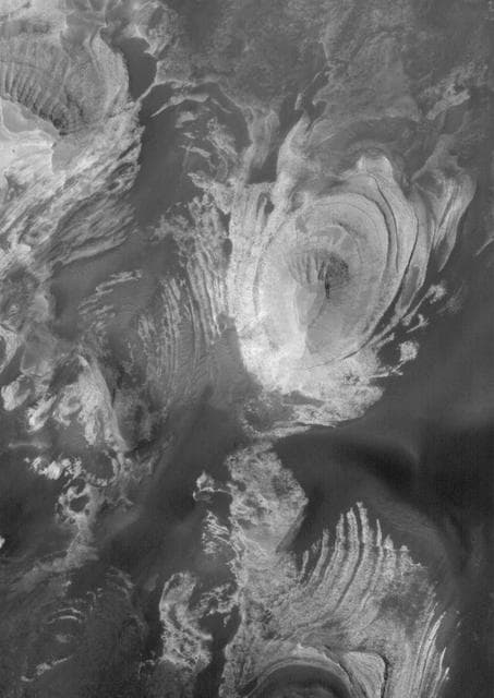 NASA image: Sedimentary Rocks in Melas