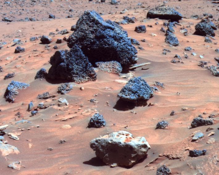 NASA image: Possible Meteorite in Columbia Hills on Mars False Color
