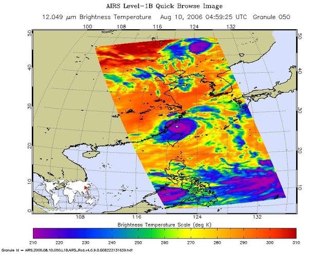 NASA image: Typhoon Saomai as seen by AIRS