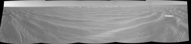 NASA image: Opportunity First Glimpse into Victoria Crater