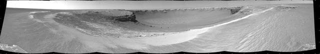 NASA image: Victoria Crater from Duck Bay
