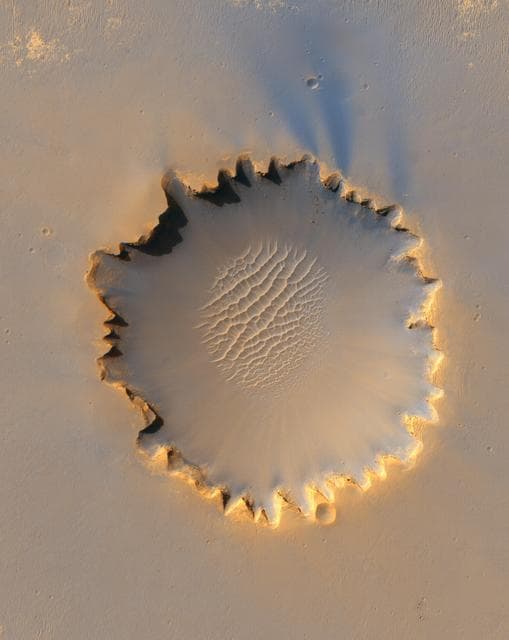 NASA image: Victoria Crater at Meridiani Planum