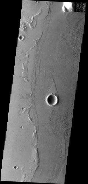 NASA image: Marte Vallis