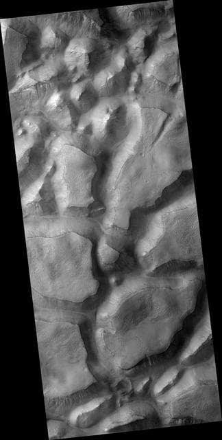 NASA image: Gullies on Gorgonum Chaos Mesas
