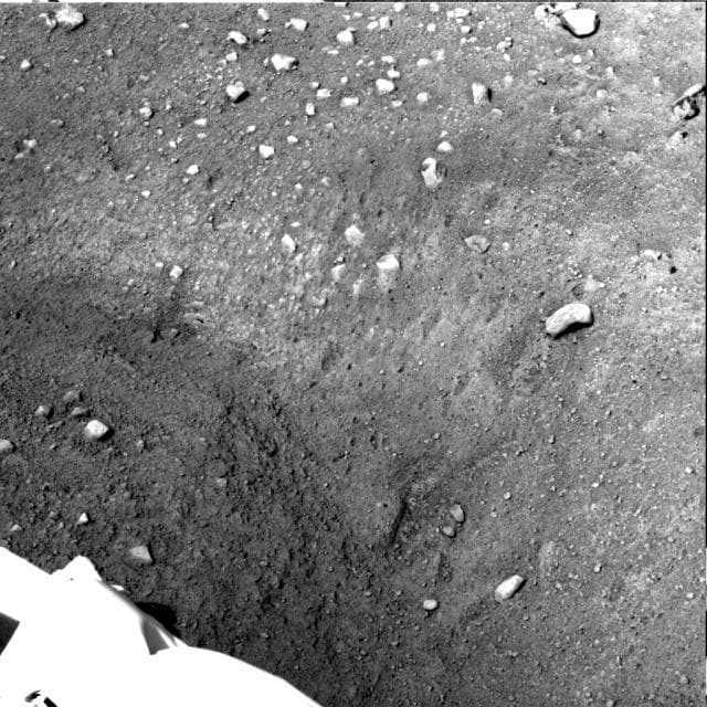 NASA image: Scoopful of Martian Soil After Release