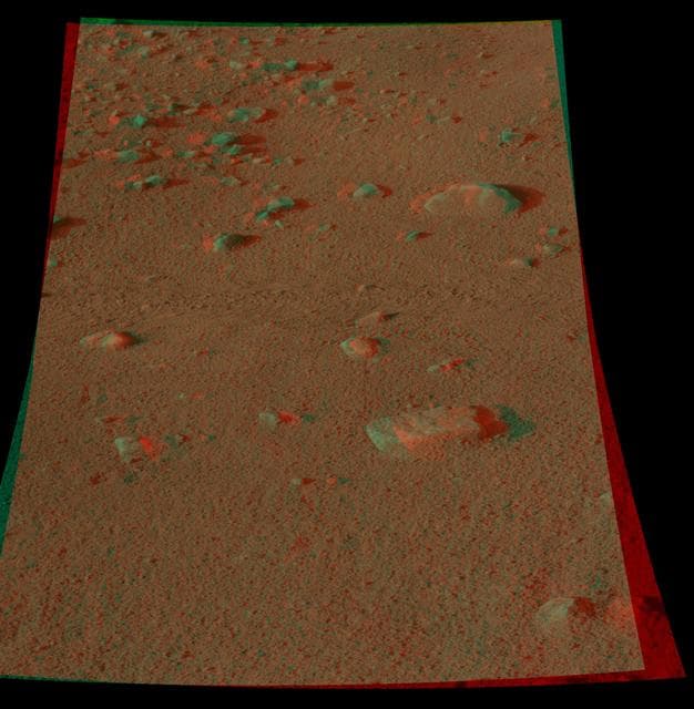 NASA image: Martian Surface as Seen by Phoenix