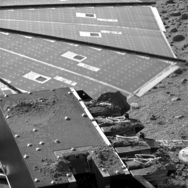 NASA image: Soil on Phoenix MECA