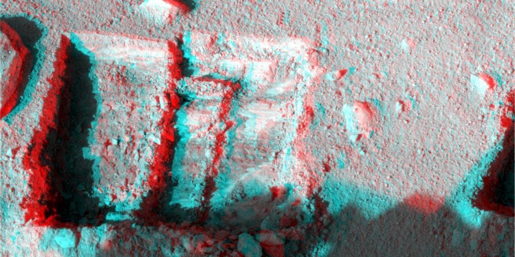 NASA image: Phoenix La Mancha Trench in 3-D