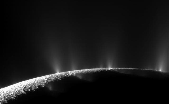 NASA image: Bursting at the Seams: the Geyser Basin of Enceladus