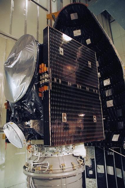 NASA image: Dawn Spacecraft Ready for Payload Fairing Installation