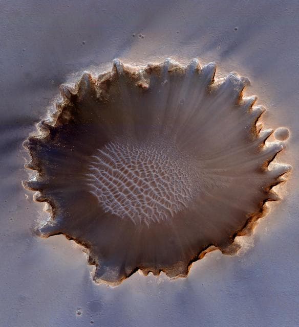 NASA image: Oblique View of Victoria Crater