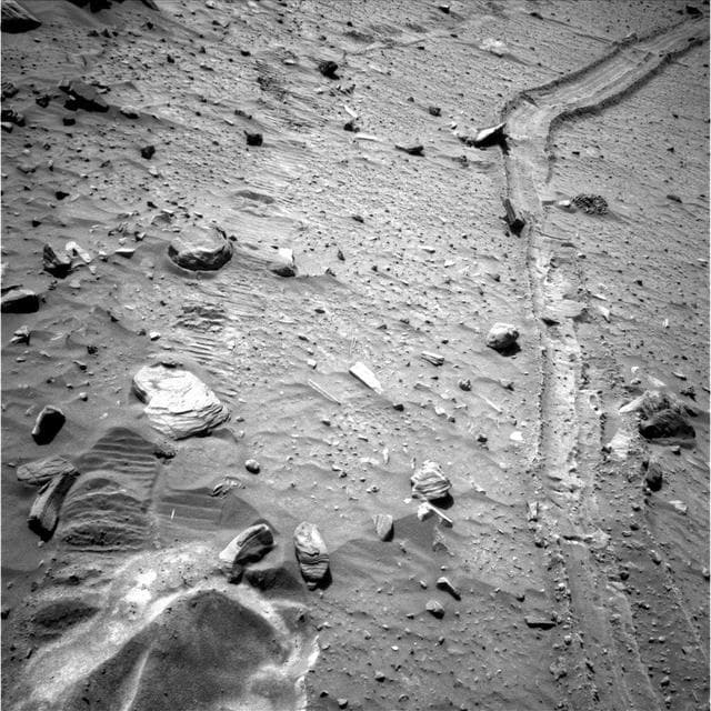 NASA image: Tracks in, Path out?