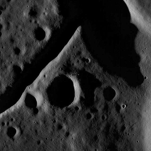 NASA image: The Fractured Floor of Compton