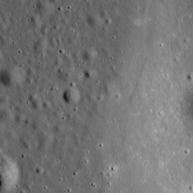 NASA image: Where Moscoviense meets the Highlands