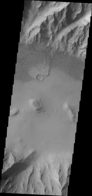 NASA image: Eastern Coprates Chasma