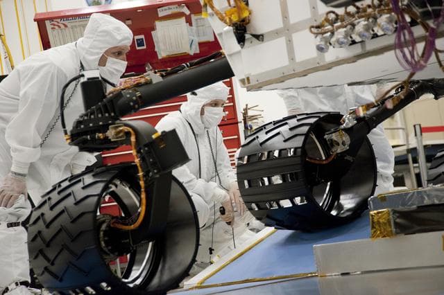 NASA image: Eyes on Curiosity Rover Driving