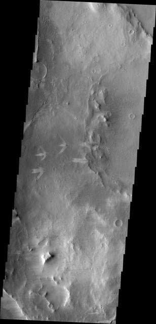 NASA image: Triple Tails of Windstreaks