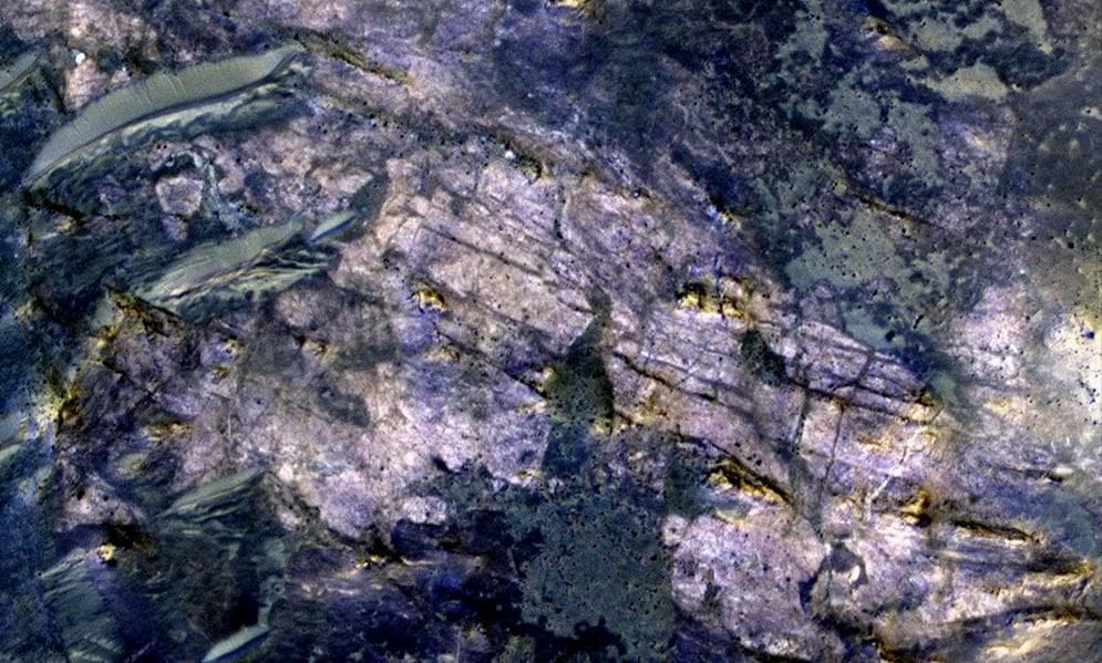 NASA image: Fractures in Carbonate-Bearing Rocks at Mars Huygens Basin