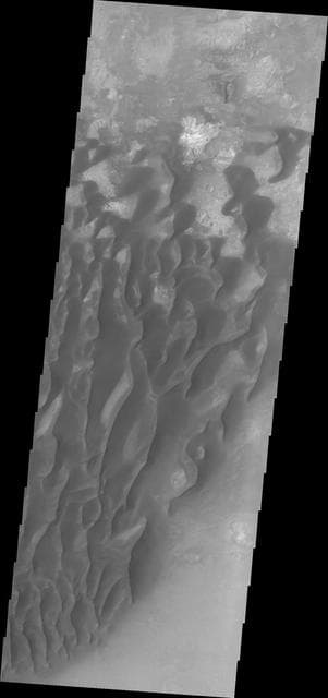 NASA image: Kaiser Crater Dunes