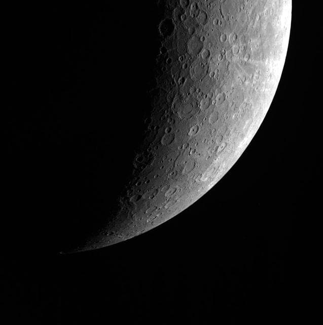 NASA image: A Swiftly Non-Tilting Planet