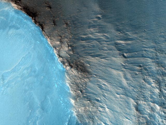 NASA image: Small Mounds in Chryse Planitia