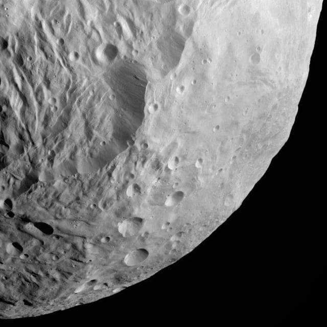NASA image: Steep Slope on Vesta