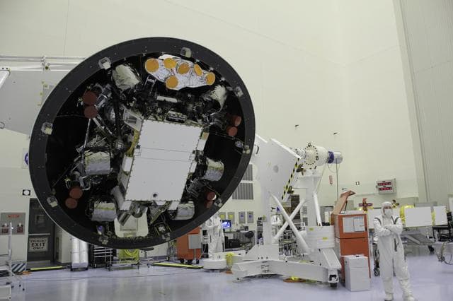 NASA image: Rotating Curiosity Back Shell Powered Descent Vehicle