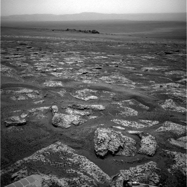 NASA image: Approaching Endeavour Crater, Sol 2,680