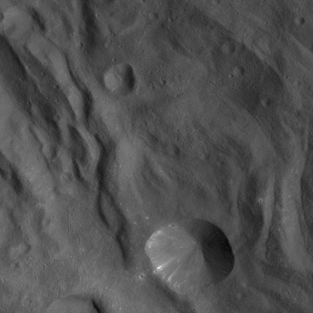 NASA image: Dawn Approaching Vesta Just Before the Beginning of High Altitude Mapping Orbit
