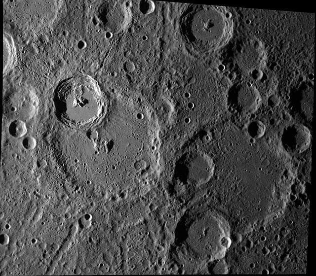NASA image: The Interior of Kuiper